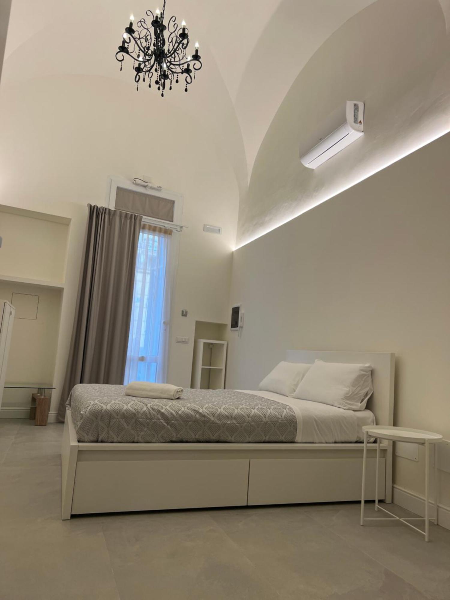 Motta Palace Apartments & Rooms Motta SantʼAnastasia Dış mekan fotoğraf